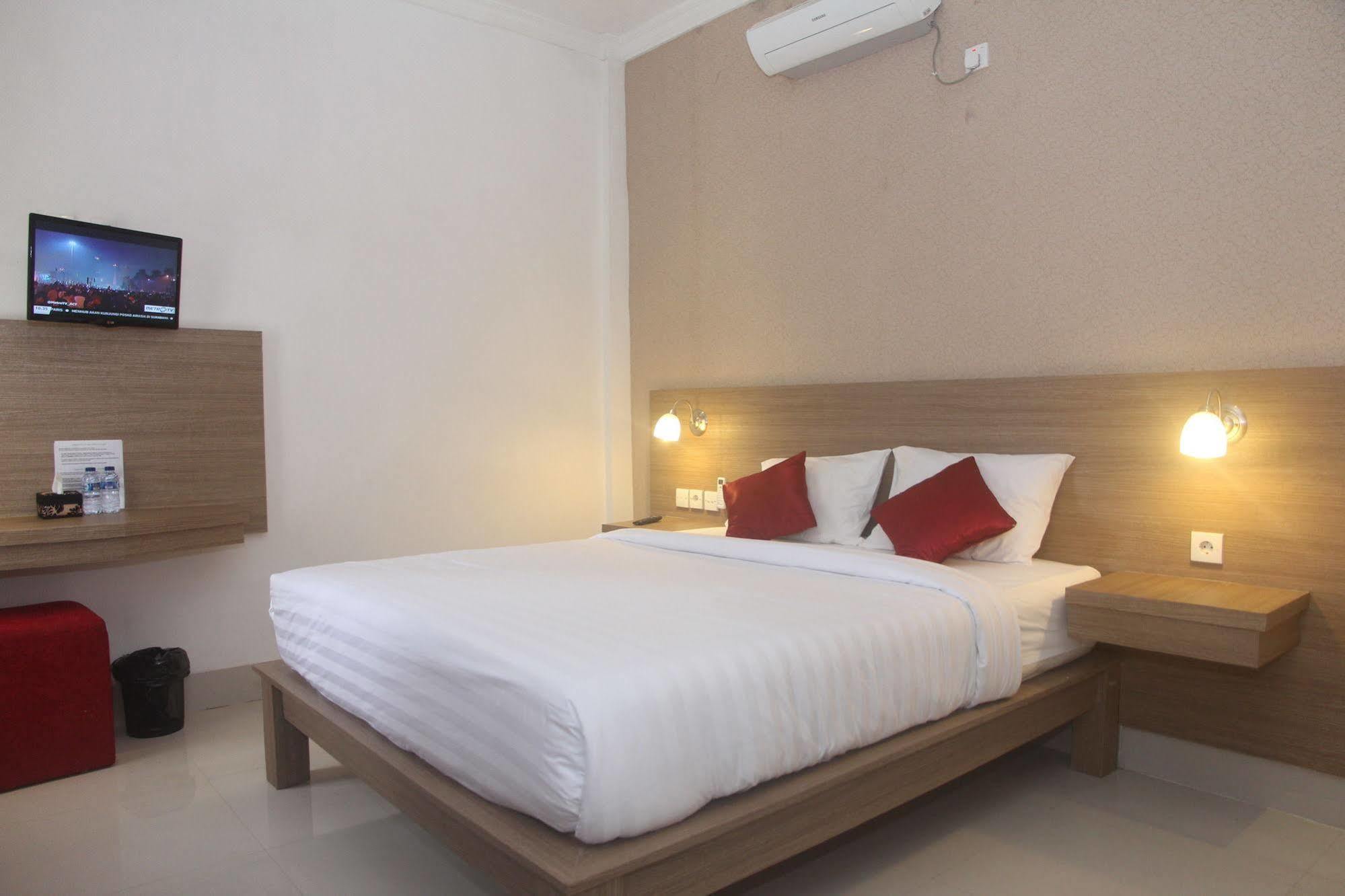 D'Camel Hotel Lembongan Exterior photo